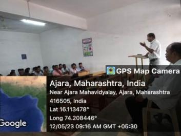 Hon. Mr. Dattatrya Deshpande delivering Lecture on the Subject Career opportunities in Pharmaceutical Industries